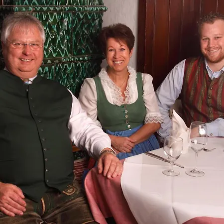 Gasthof Zum Hirschen Hotel Altaussee