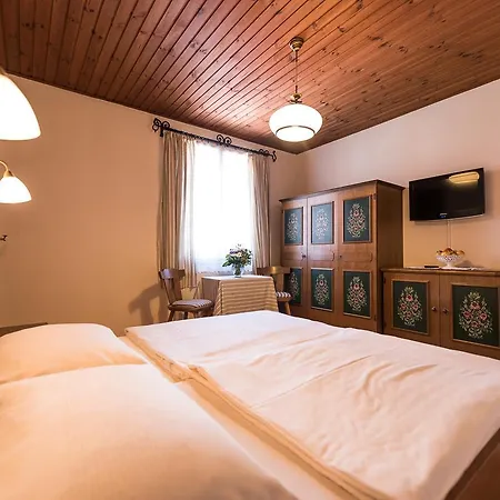 Zum Hirschen 3* Burgau