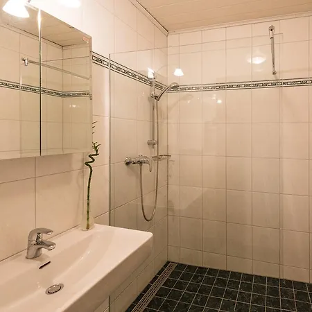 Πανσιόν Zum Hirschen 3*