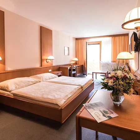 Zum Hirschen Πανσιόν Burgau