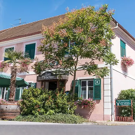 Zum Hirschen Πανσιόν