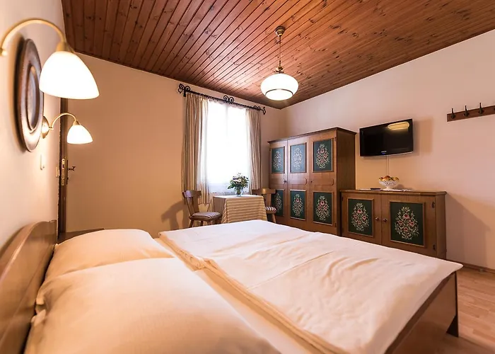 Zum Hirschen 3* Burgau