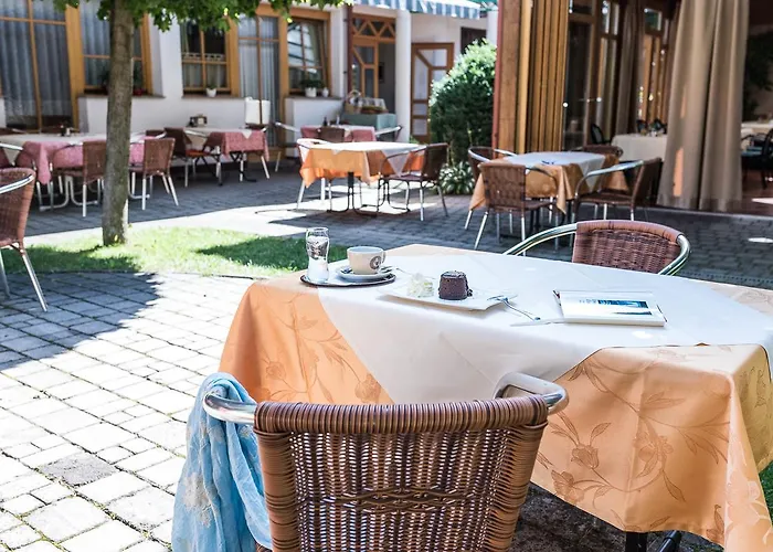 بيت ضيافة Zum Hirschen 3*