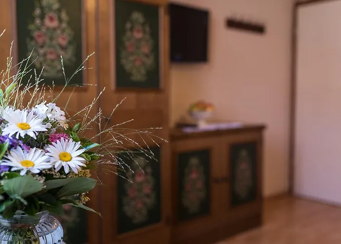 Zum Hirschen بيت ضيافة 3*