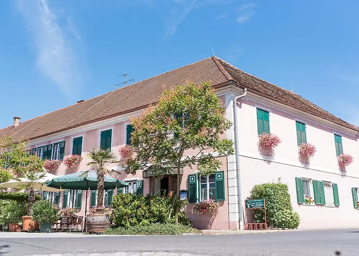 Zum Hirschen 招待所