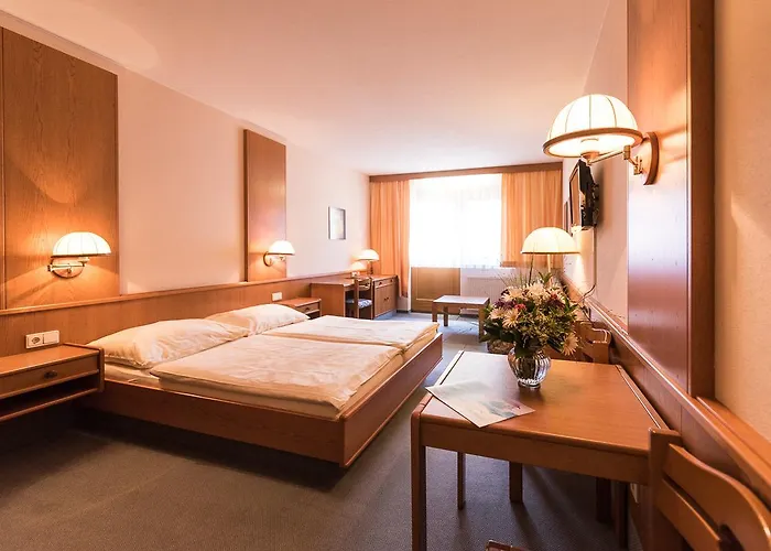 招待所 Zum Hirschen Burgau