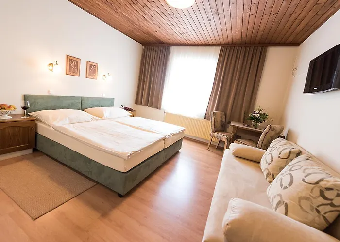 بيت ضيافة Zum Hirschen 3*