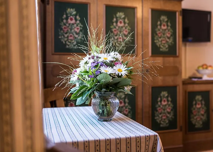 Zum Hirschen بيت ضيافة